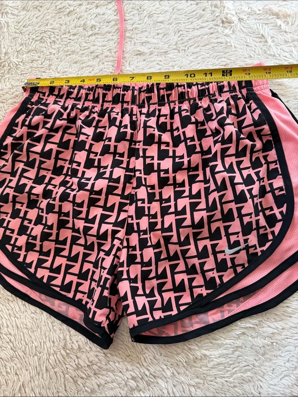 Nike dri fit short pants size M